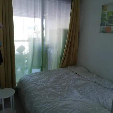 App A 6 Min De La Plage Et Des Commerces Refait A Neuf דירה